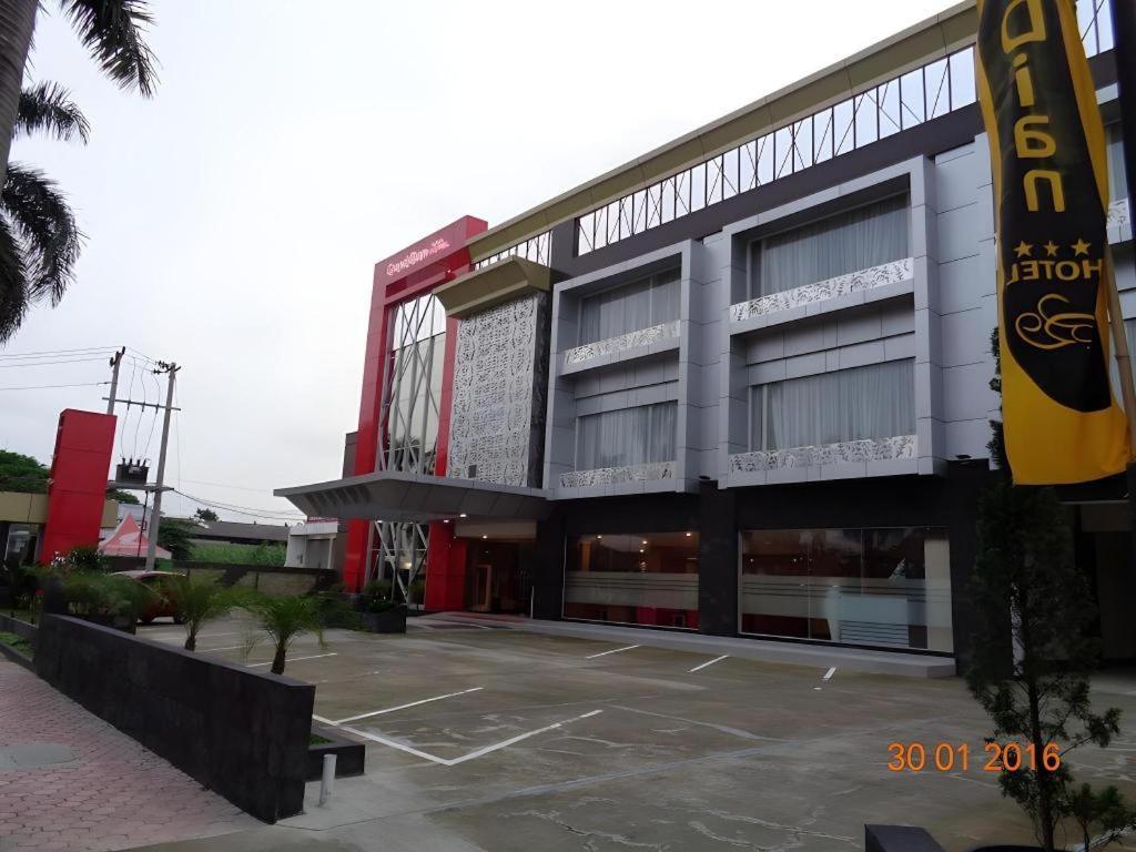 Grand Dian Hotel Slawi Tegal (Central Java) Exterior foto